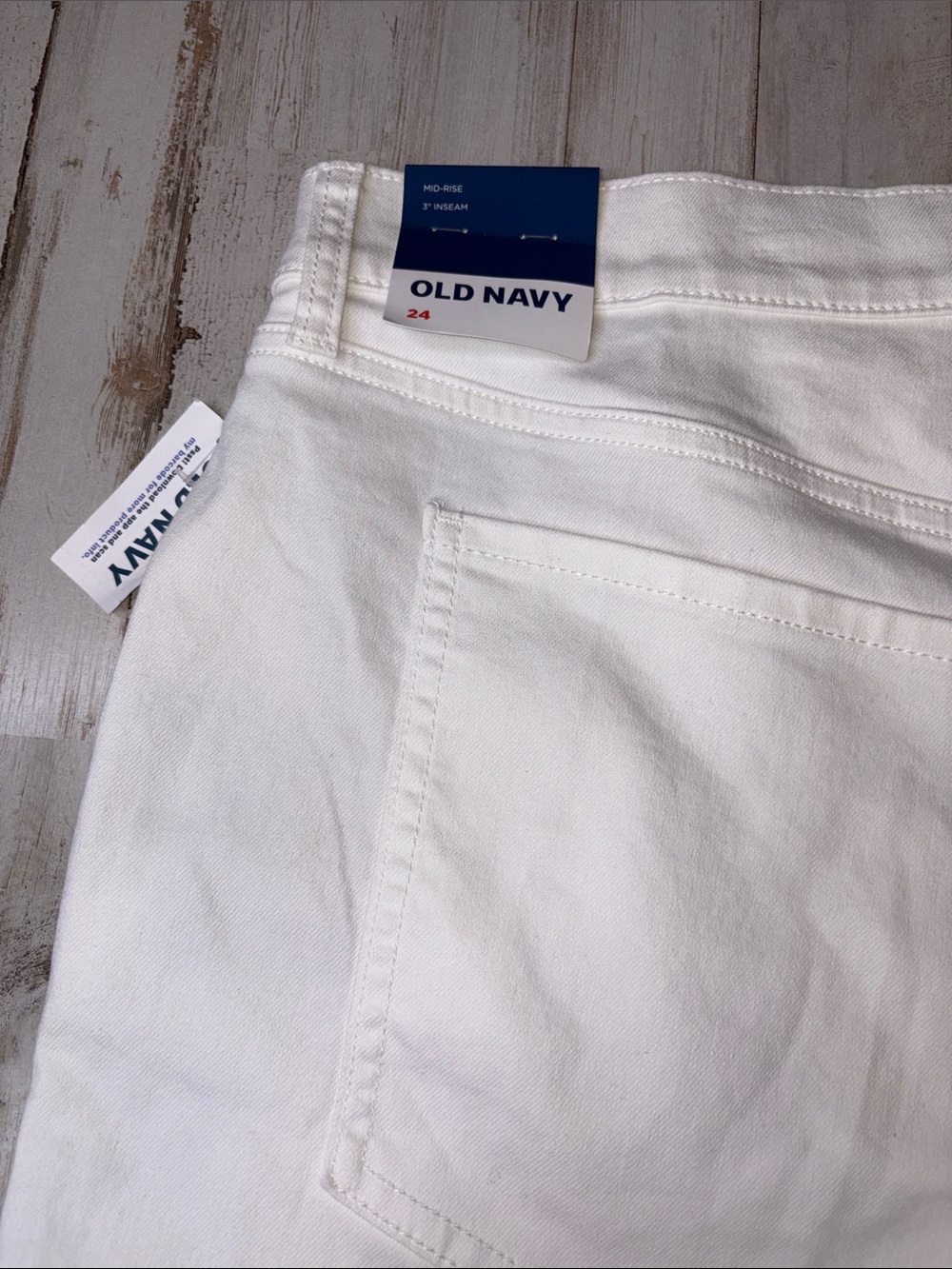 Old Navy High-rise White Denim Rolled Cuff Shorts Plus Size 24 - Picture 11 of 13